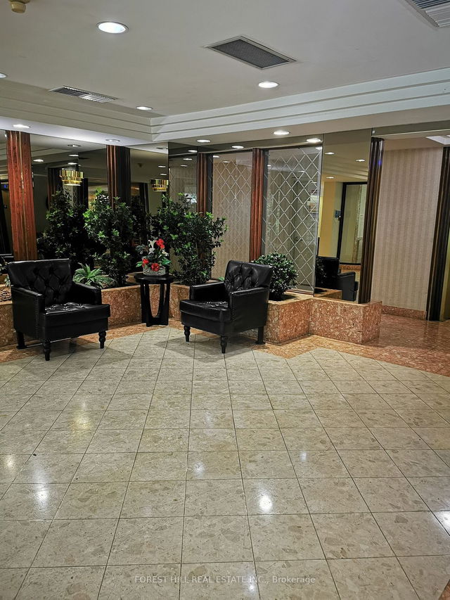 1403 - 22 Hanover Road
