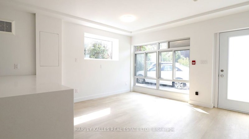 7 - 23 Cannon Rd, Toronto, M8Y 1R8 | Image 2