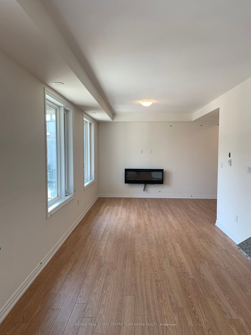11 - 20 Knotsberry Circ, Brampton, L6Y 6G1 | Image 2