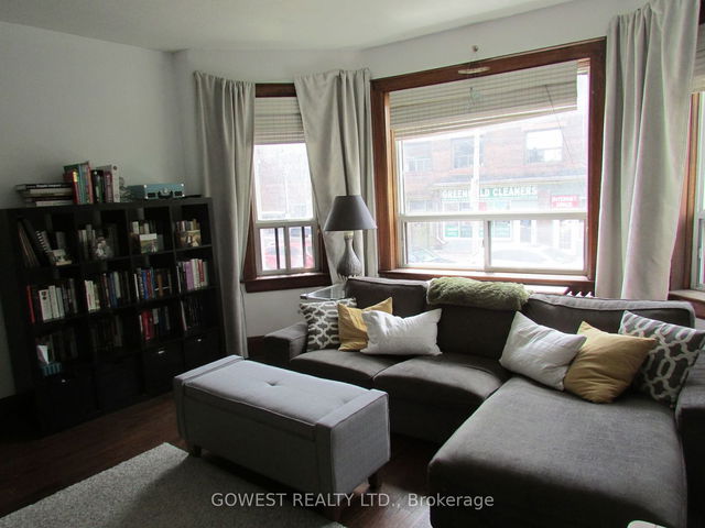10 Boustead Avenue