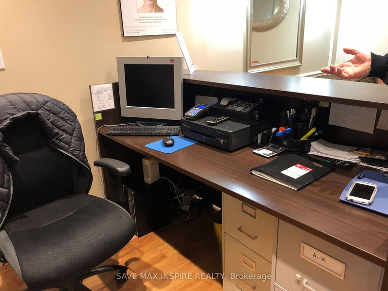 203 - 1525 Albion Rd S, Toronto, M9V 5G5 | Image 3