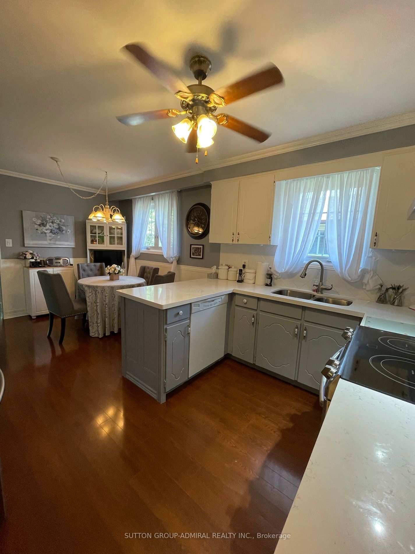 Listing Image 7