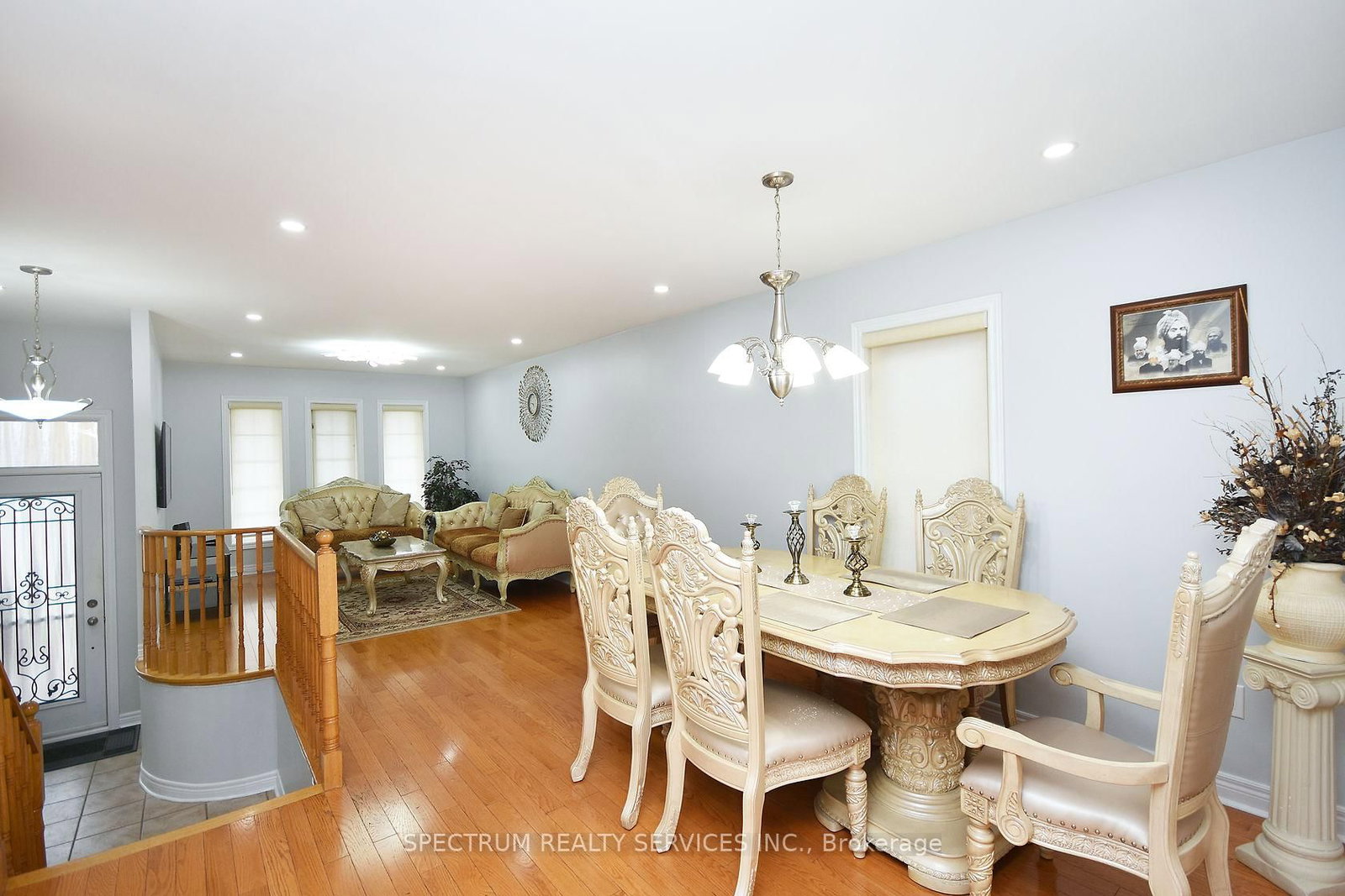 Listing Image 7