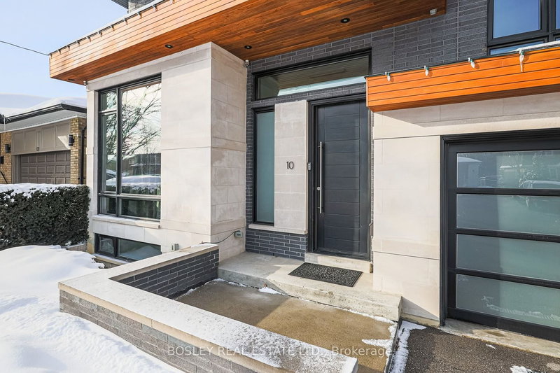 10 Graystone Gdns, Toronto, M8Z 3C3 | Image 2