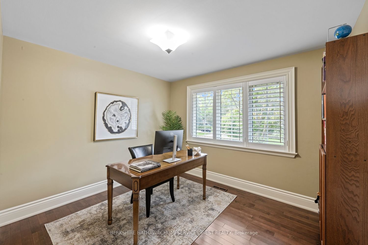 Listing Image 22