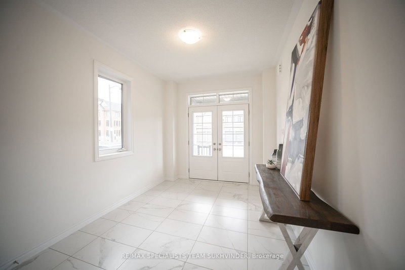 35 Petch Ave, Caledon, L7C 4J7 | Image 3