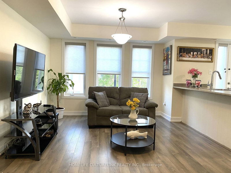 89 - 100 Parrotta Dr, Toronto, M9M 0B5 | Image 2