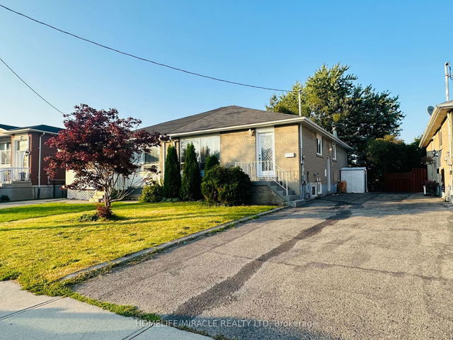 76 Fairglen Avenue