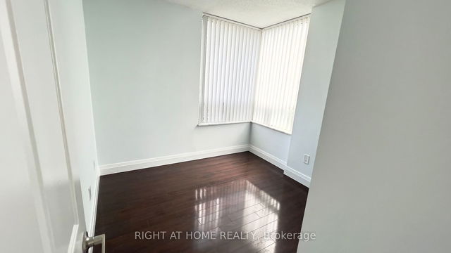 903 - 285 Enfield Place Place