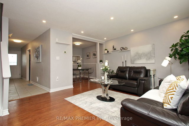 7 - 60 Grandravine Drive
