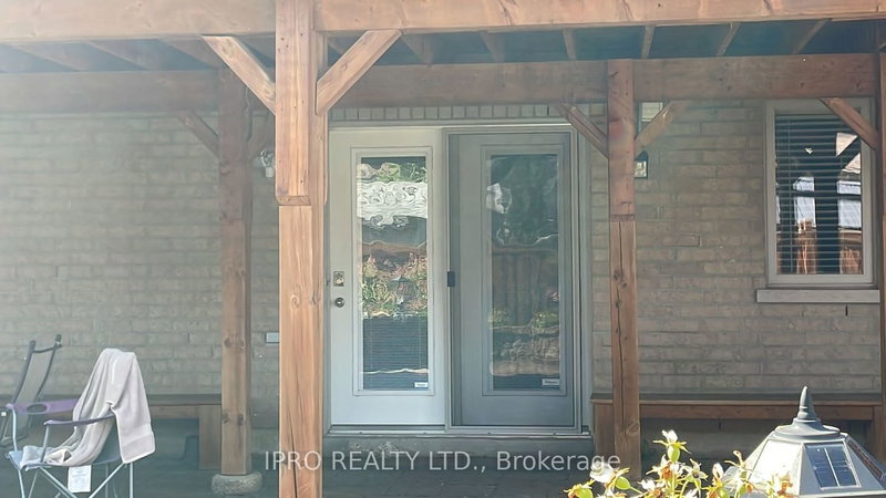 17 Fallowfield Rd, Brampton, L6X 0W1 | Image 3