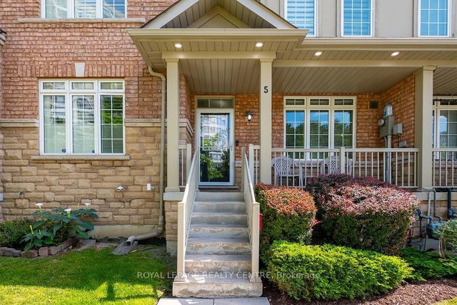 5 Parrotta Drive