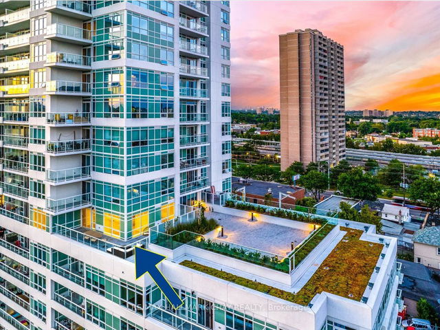 702 - 10 Wilby Crescent