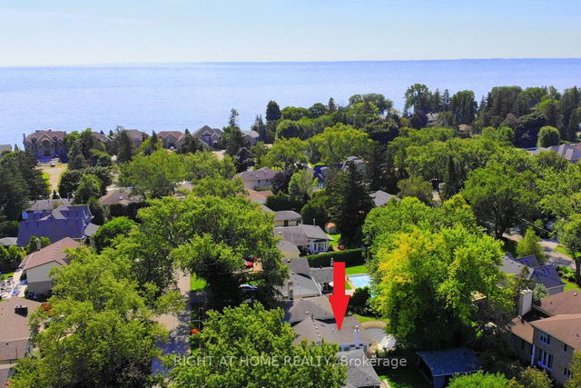 226 Lakeview Avenue