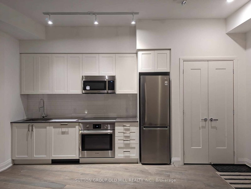 702 - 293 The Kingsway N/A N, Toronto, M9A 0E8 | Image 3