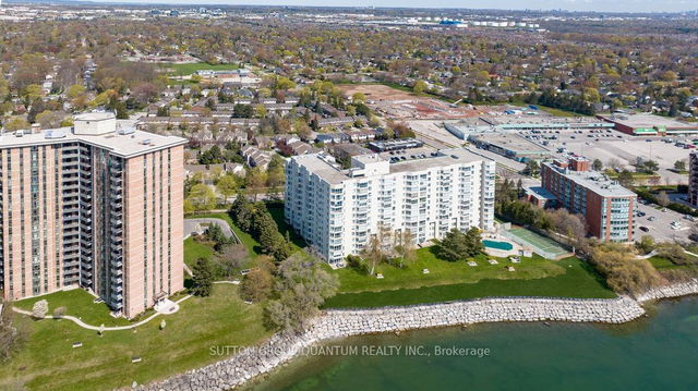 812 - 5280 Lakeshore Road
