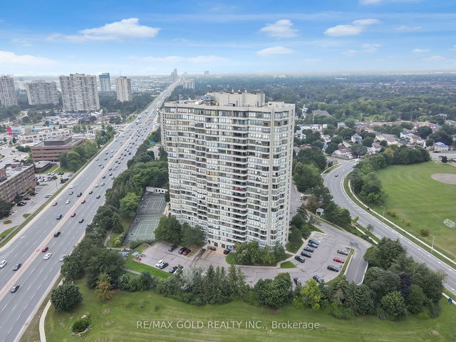 1709 - 22 Hanover Road
