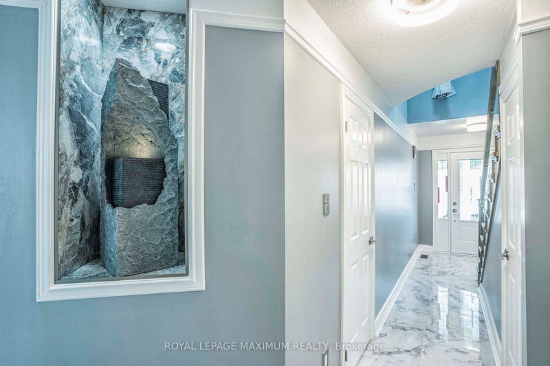 4806 Rosebush Rd, Mississauga, L5M 5N1 | Image 3