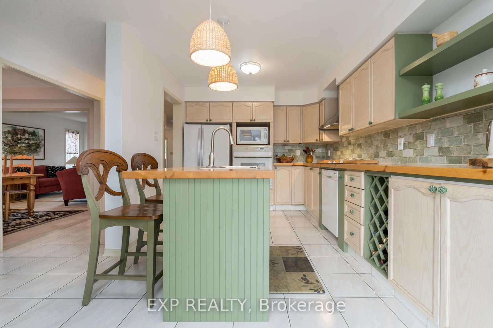 Listing Image 9