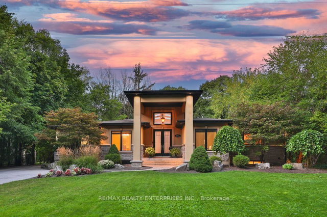 1077 Albertson Crescent