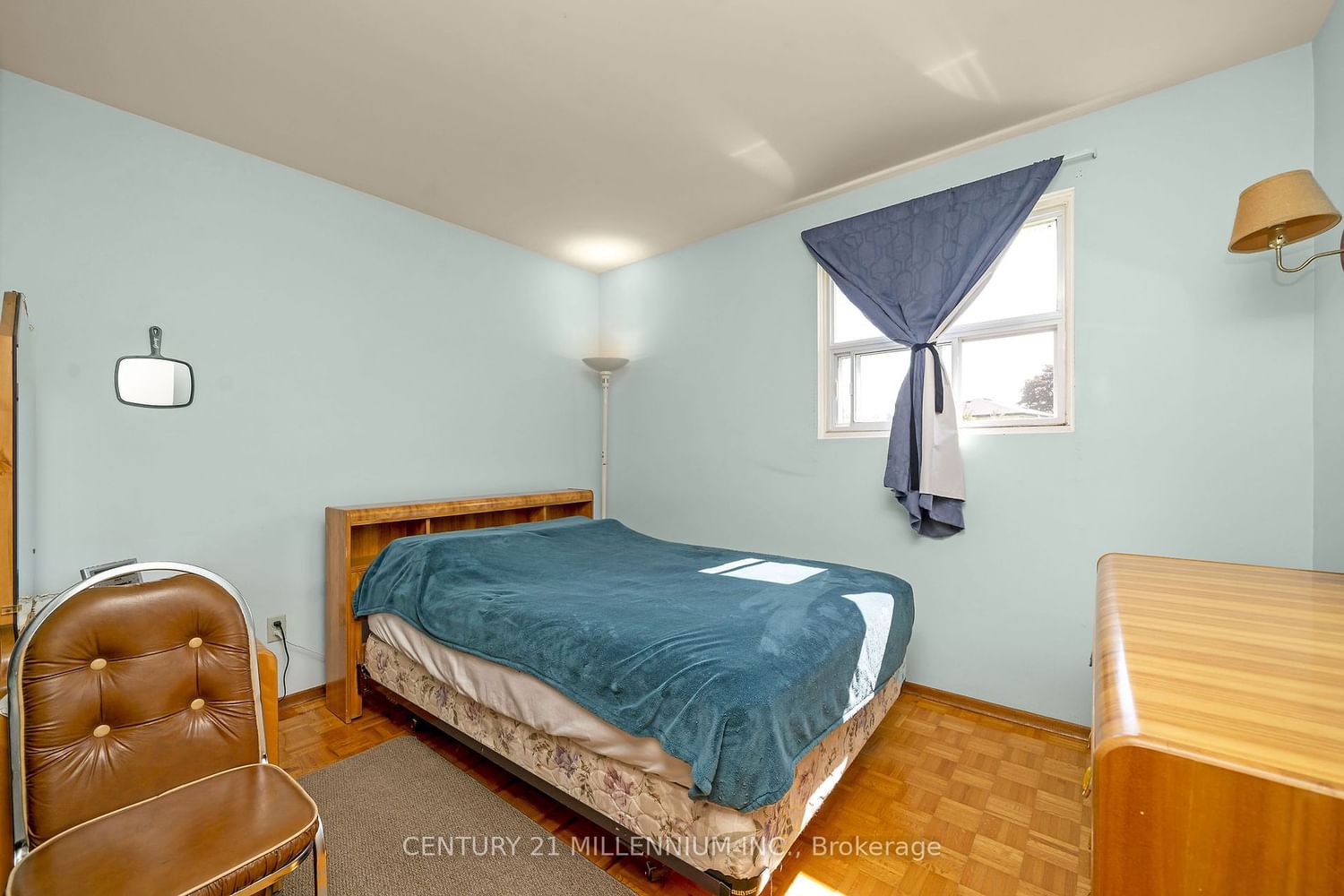 Listing Image 17