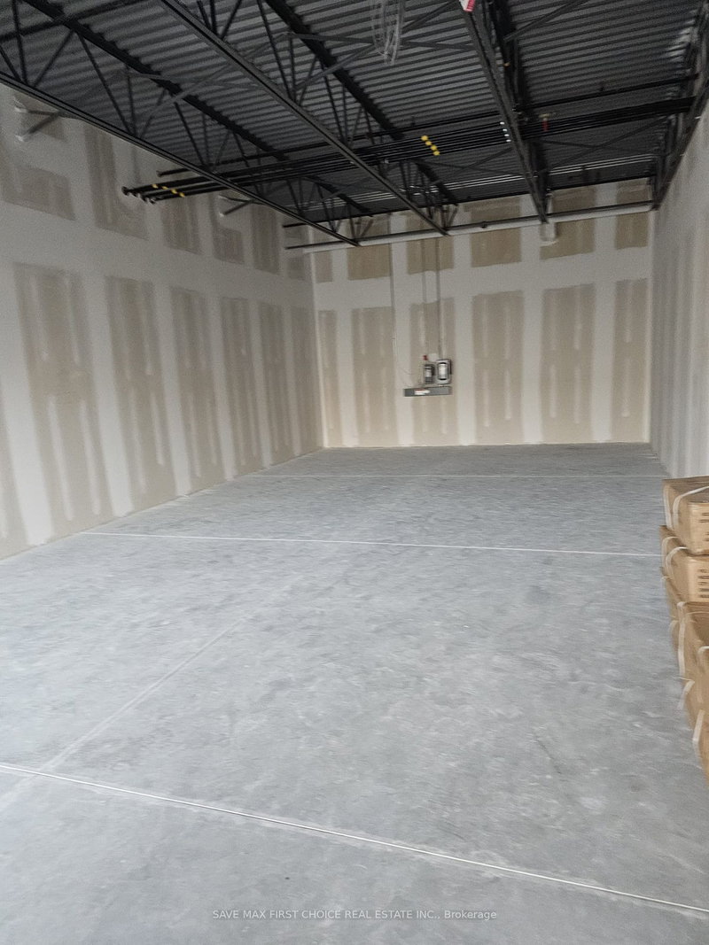 25 - 3460 Platinum Dr, Mississauga, L5M 7N4 | Image 2