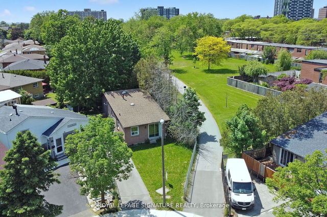 32 Cobbler Crescent