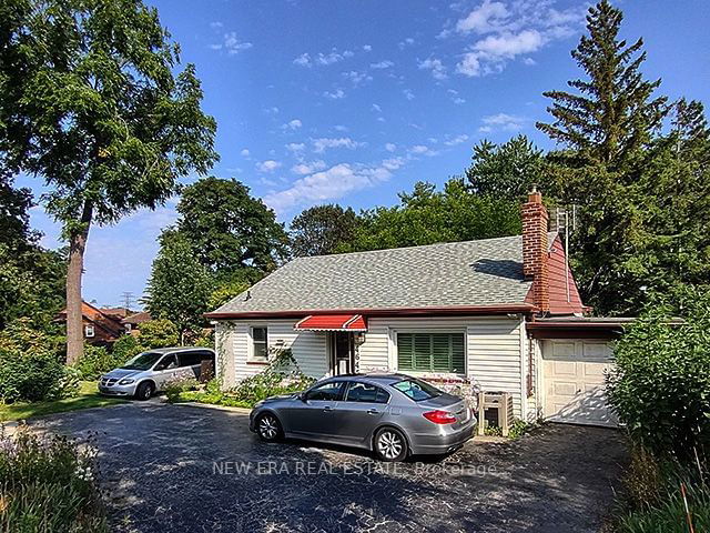 4645 Dundas Street