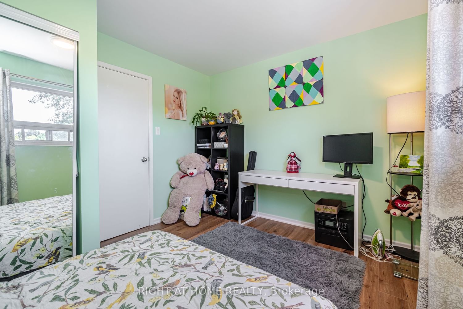 Listing Image 22