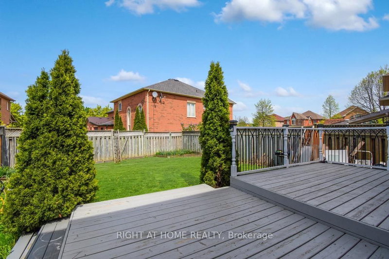 5 Creekwood Dr S, Brampton, L7A 1G6 | Image 3