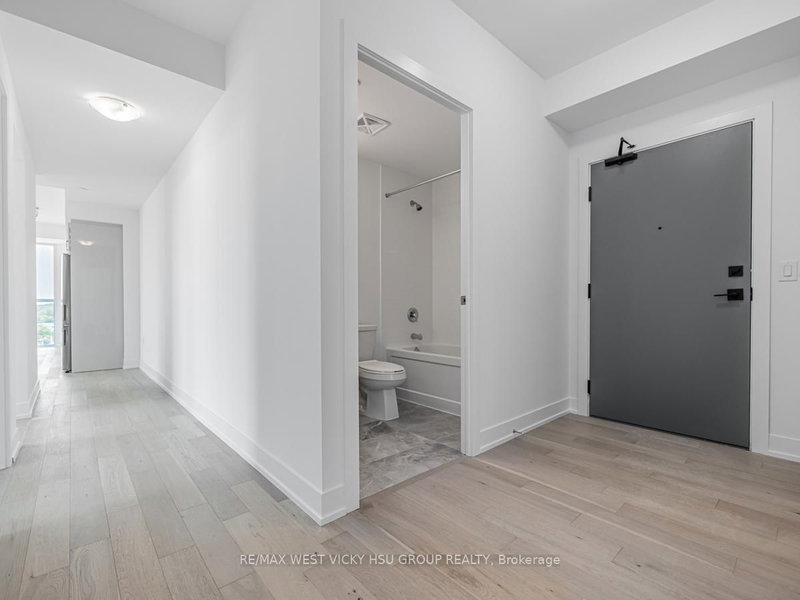 1006 - 1063 Douglas Mccurdy Comm Circ, Mississauga, L5G 0C5 | Image 3