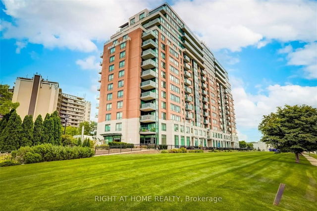 301 - 1403 Royal York Road