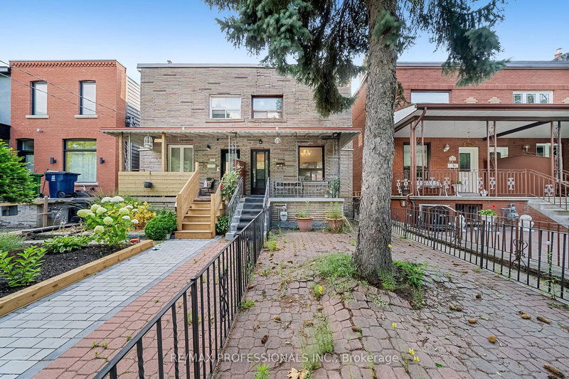 806 Gladstone Ave, Toronto, M6H 3J6 | Image 2