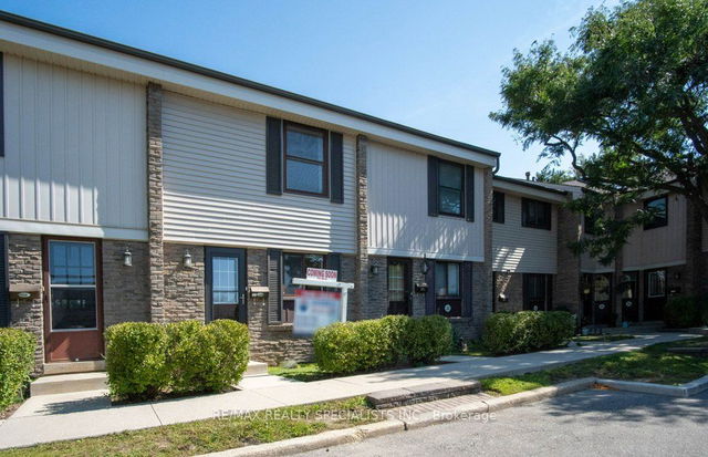 34 - 2779 Gananoque Drive
