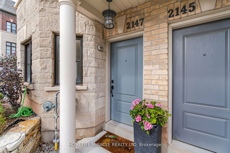 2147 Lillykin St, Oakville, L6H 0N2 | Image 3