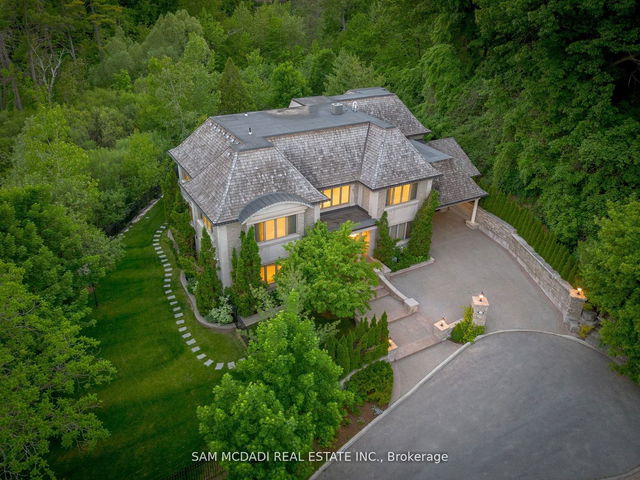 158 Edenbridge Drive