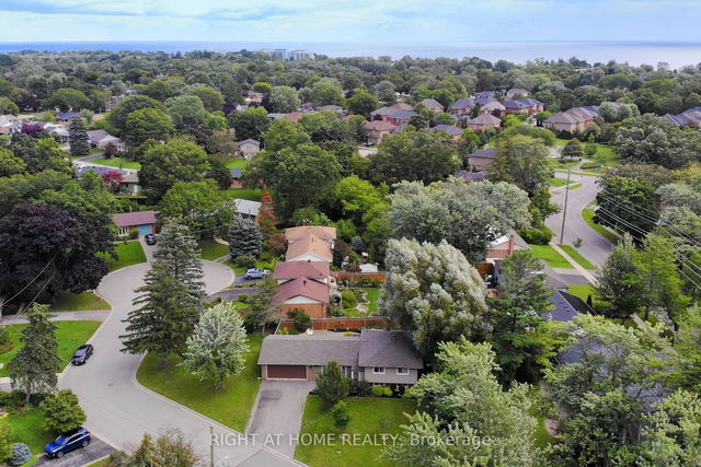 5374 Bird Cage Walk