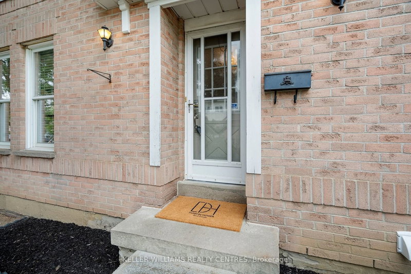 63 Wickstead Crt, Brampton, L6R 1N8 | Image 3