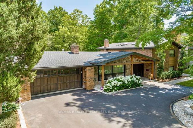 2403 Robin Drive