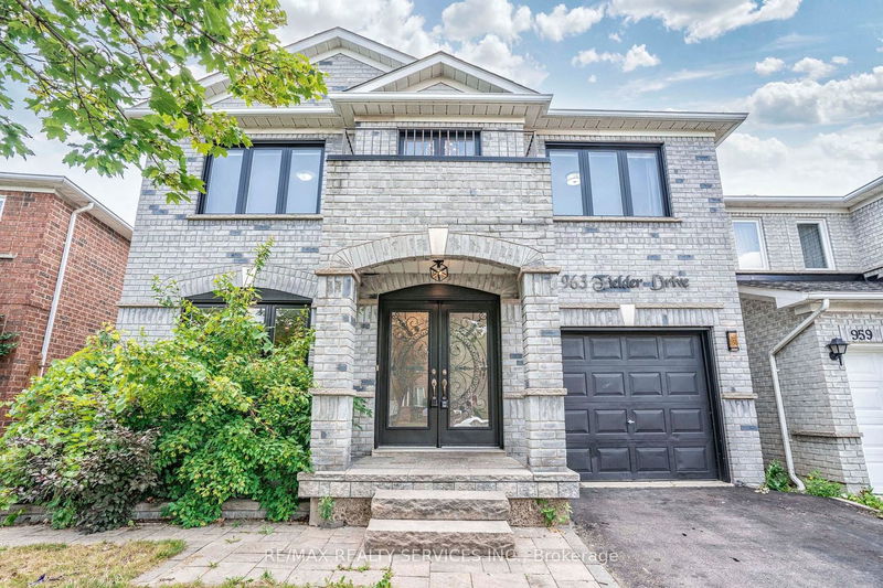 963 Fielder Dr, Mississauga - East Credit image-0-0