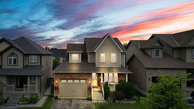 9 Aiken Crescent