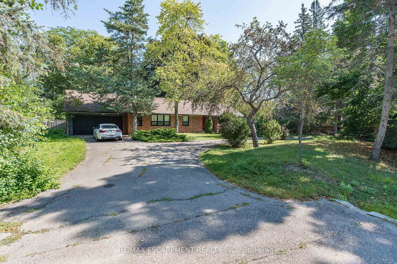 415 Country Club Cres, Mississauga, L5J 2P9 | Image 2