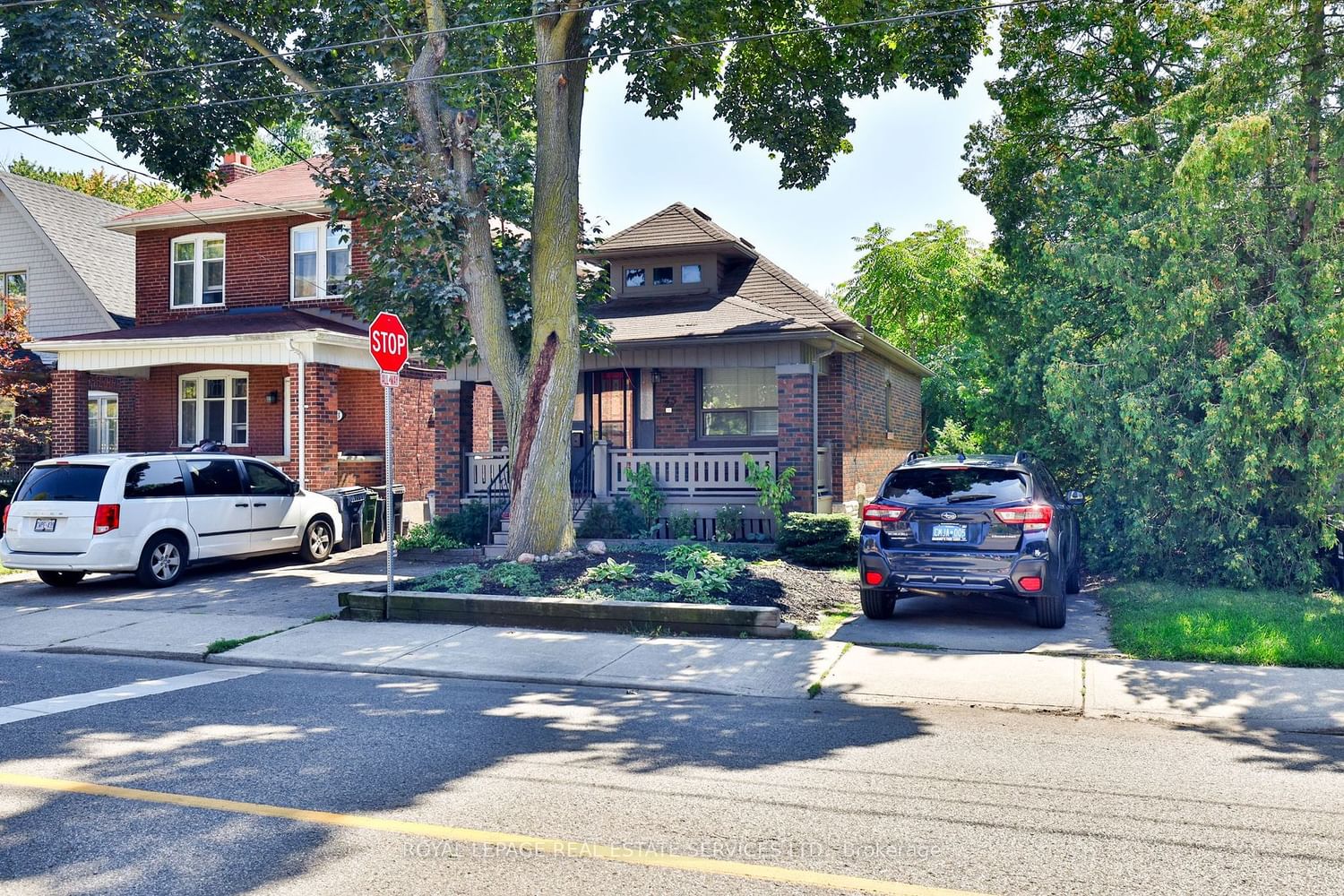 Listing Image 3