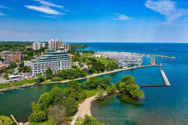 206 - 11 Bronte Road