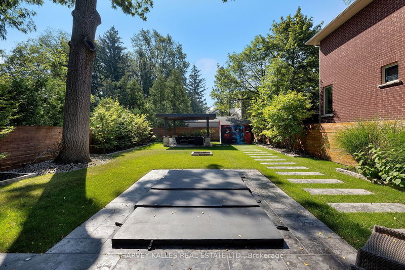 17 Old Oak Rd, Toronto, M9A 2V9 | Image 3