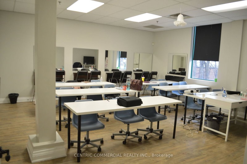 203 - 1900 Dundas St E, Mississauga, L4X 1L9 | Image 3