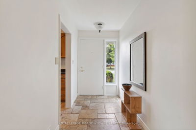 8 Swanhurst Blvd, Mississauga - Streetsville image-0-4