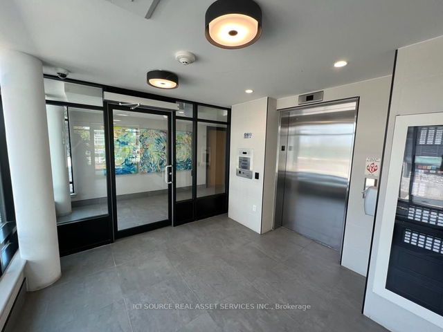 112 - 2530 Eglinton Avenue