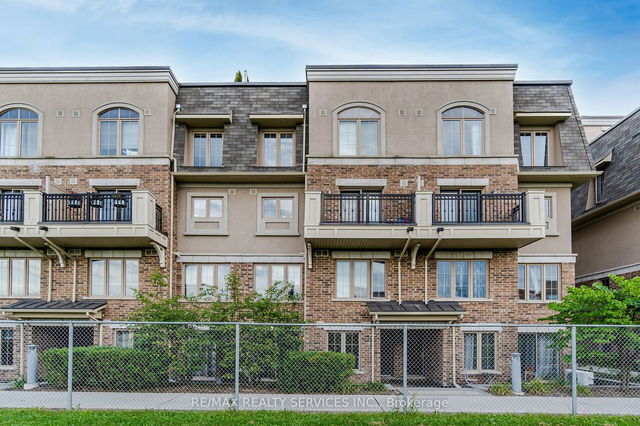 7 - 2441 Greenwich Drive