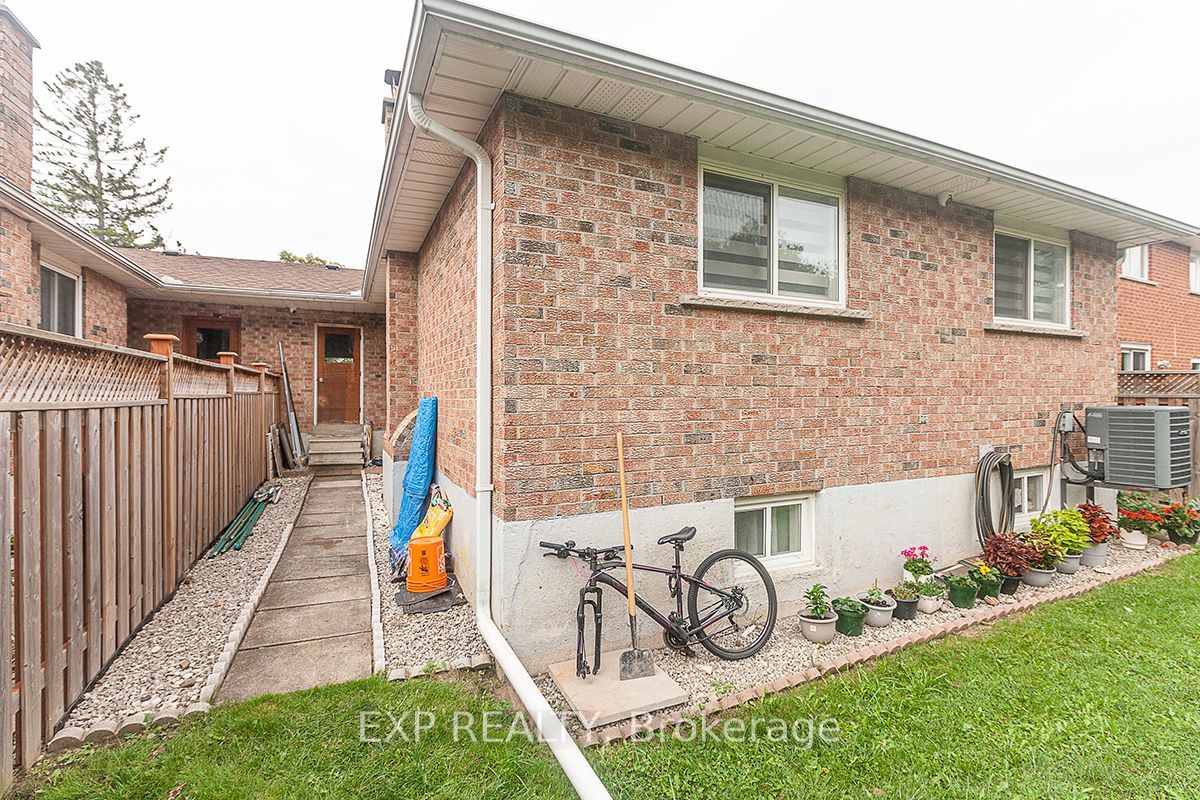 Listing Image 40